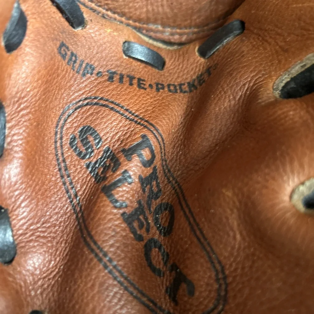 Wilson MLB Custom Fit Top Grain Steerhide A2476 RHT Glove Brown Black Size 12.5